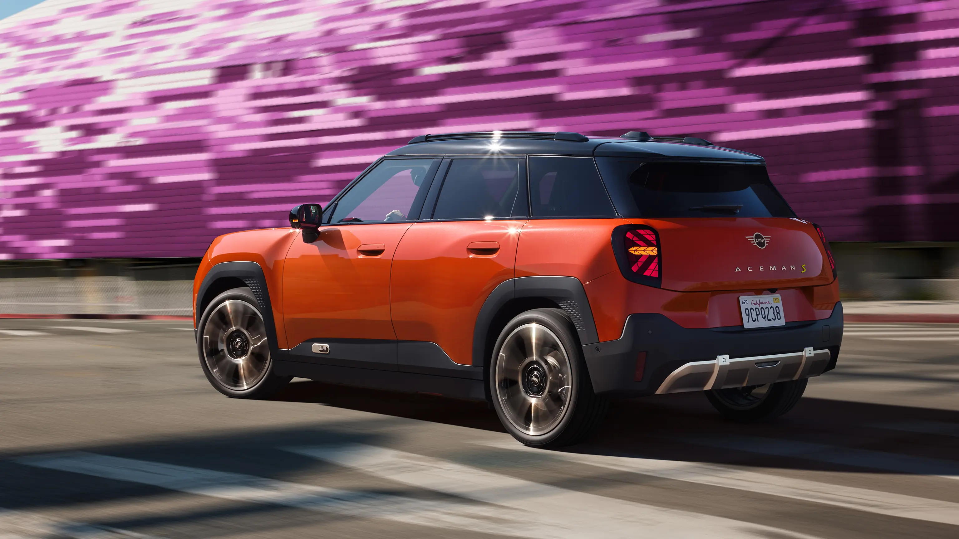 carga y pisa el acelerador